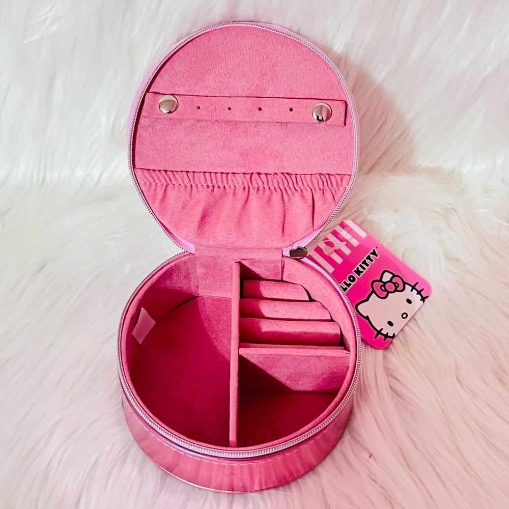 Hello Kitty Jewelry Box - Picture 2 of 6